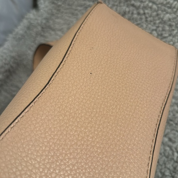 Tory Burch McGraw Bucket Bag, Hobo Purse Pebbled leather Buff Nude A00144 - Picture 11 of 16